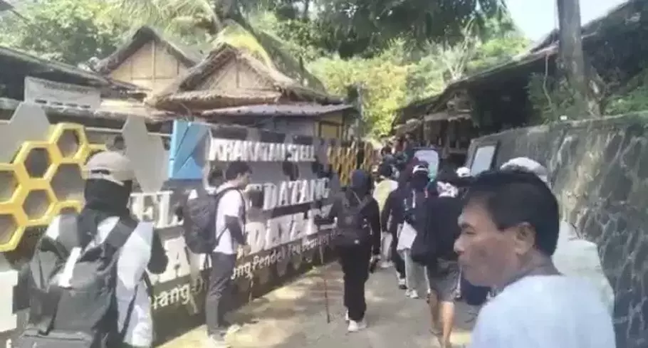 Suasana di kawasan wisata adat suku Baduy pedalaman Gunung Kendeng, Desa Kanekes, Kecamatan Leuwidamar, Kabupaten Lebak, Banten, Minggu (1/6/2025). - (Beritasatu.com/Budiman)