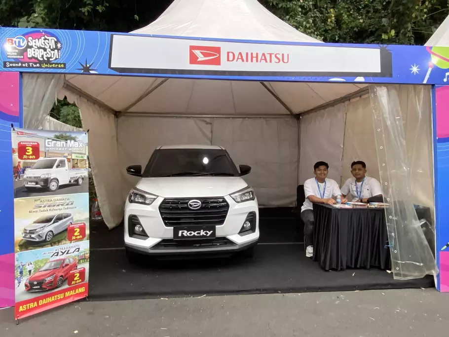 Booth Daihatsu di BTV Semesta Berpesta Malang. - (Beritsatu.com/Yurike Metriani)