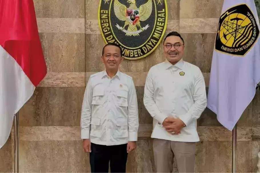 Menteri ESDM Bahlil Lahadalia (kiri) dan Michael Wattimena (kanan). - (Beritasatu.com/Istimewa)