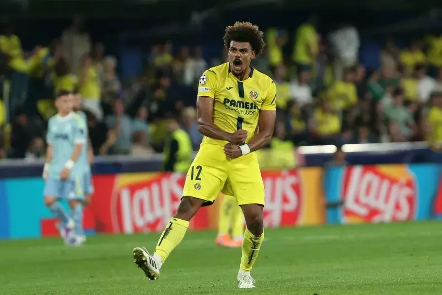 Pemain Villarreal Renato Veiga merayakan ke gawang Juventus pada pertandingan Liga Champions di Stadion La Ceramica, Villarreal, Spanyol, Rabu, 1 Oktober 2025. - (AP/Alberto Saiz)