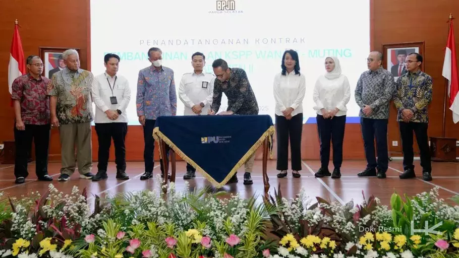 Penandatanganan kontrak pembangunan jalan kawasan sentra produksi pangan (KSPP) Wanam–Muting Segmen II di Jakarta, pada Senin, 3 November 2025. - (Hutama Karya/Istimewa)