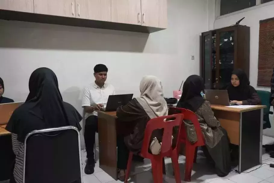 Penyidik Polresta Banda Aceh saat melakukan pemeriksaaan sejumlah saksi terkait kasus dugaan penganiayaan balita di Daycare Baby Preneur Banda Aceh, di Mapolresta Banda Aceh, Rabu, 29 April 2026. - (Antara/Humas Polresta Banda Aceh)