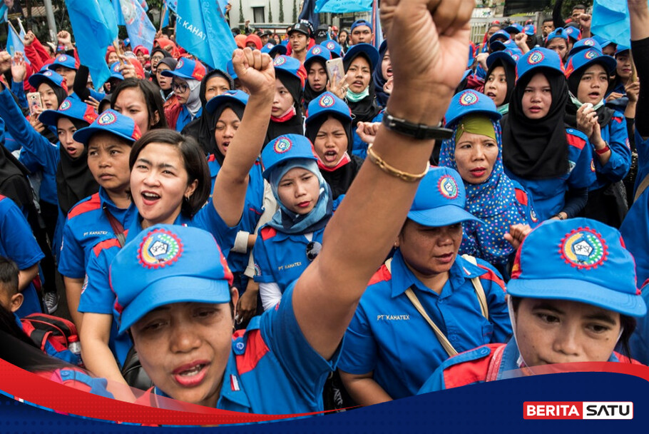 Ribuan Buruh Gelar Unjuk Rasa Di Istana Ini Tuntutannya