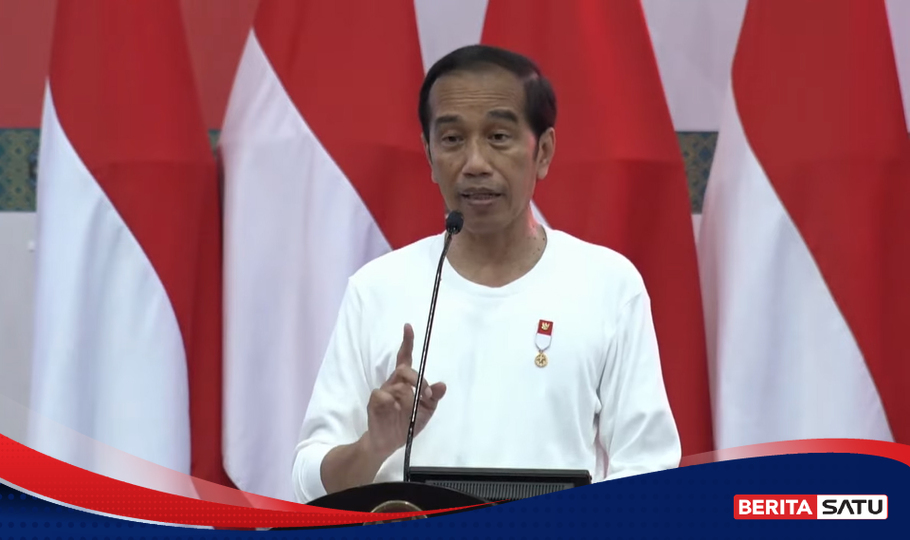 Di Grasberg, Jokowi Lihat Sejarah Pertambangan PT Freeport