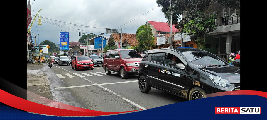 Minggu Sore, Jalur Puncak Bogor Berlaku Satu Arah Menuju Jakarta