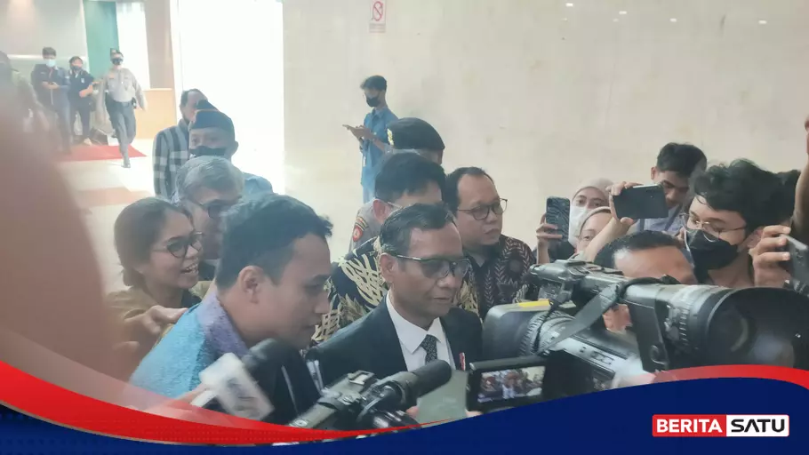 Rapat Soal Transaksi Janggal Rp 349 T Di Kemenkeu, Mahfud MD Tiba Di ...