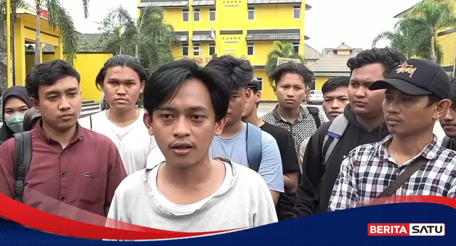 Kampus Dicabut Izin Operasional, Ribuan Mahasiswa STIE Tribuana Bekasi ...