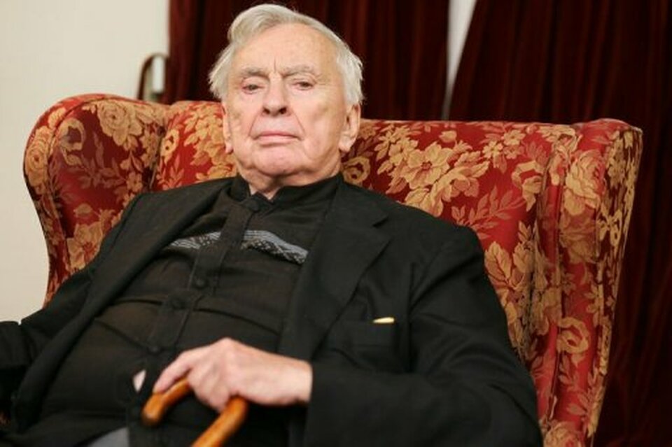 Penulis Besar, Gore Vidal Meninggal