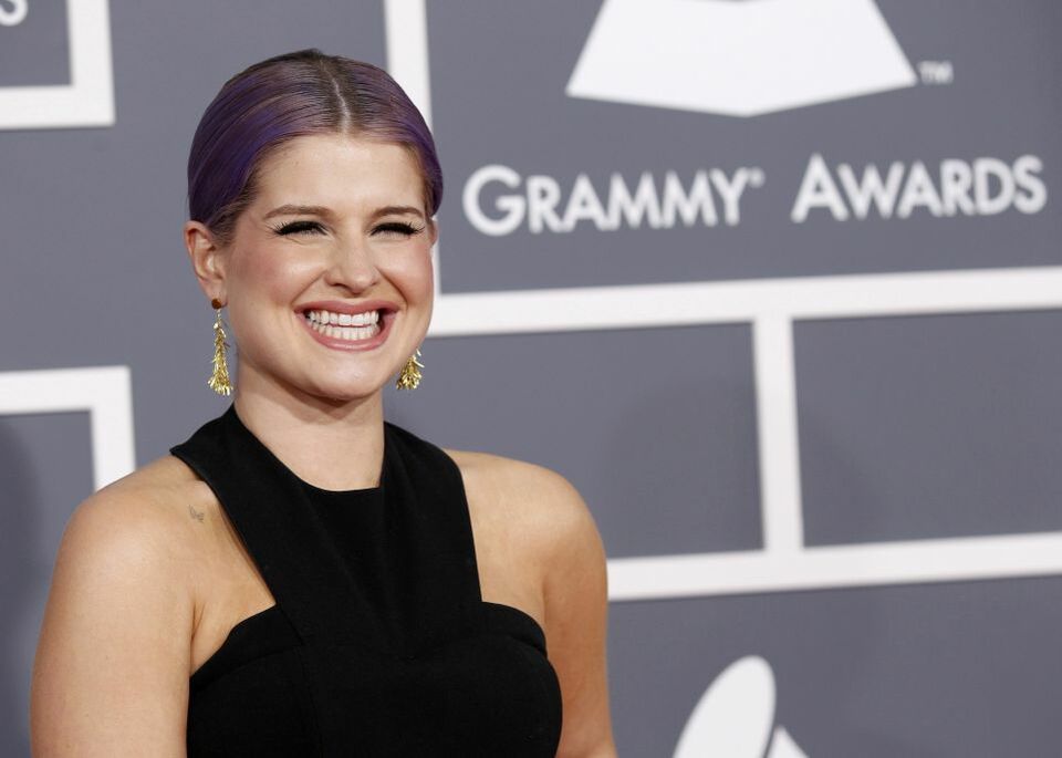 Kelly Osbourne Akan Lakukan Operasi Pengangkatan Ovarium