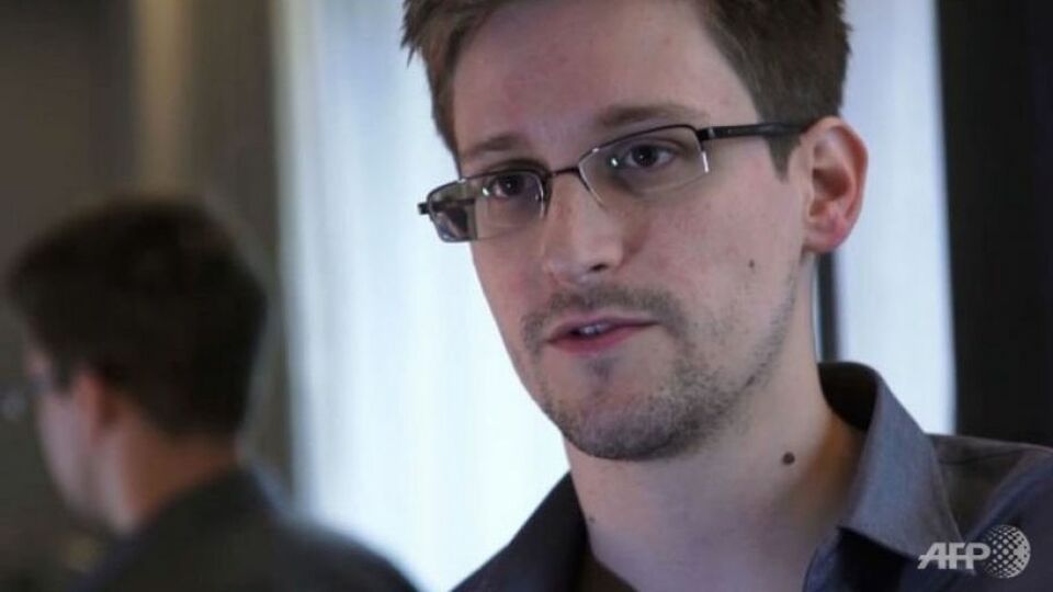 Edward Snowden, pembocor program rahasia pemantauan internet dari NSA, badan intelijen Amerika Serikat.