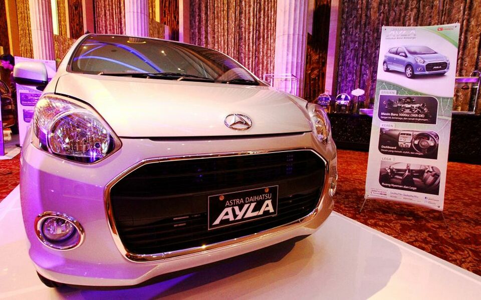 Daihatsu Ayla resmi diluncurkan untuk konsumen di Jakarta, Senin (09/9). Daihatsu Ayla dijual mulai dari Rp 76 jutaan hingga Rp 106 jutaan. BeritaSatu Photo/SP-Ruht Semiono