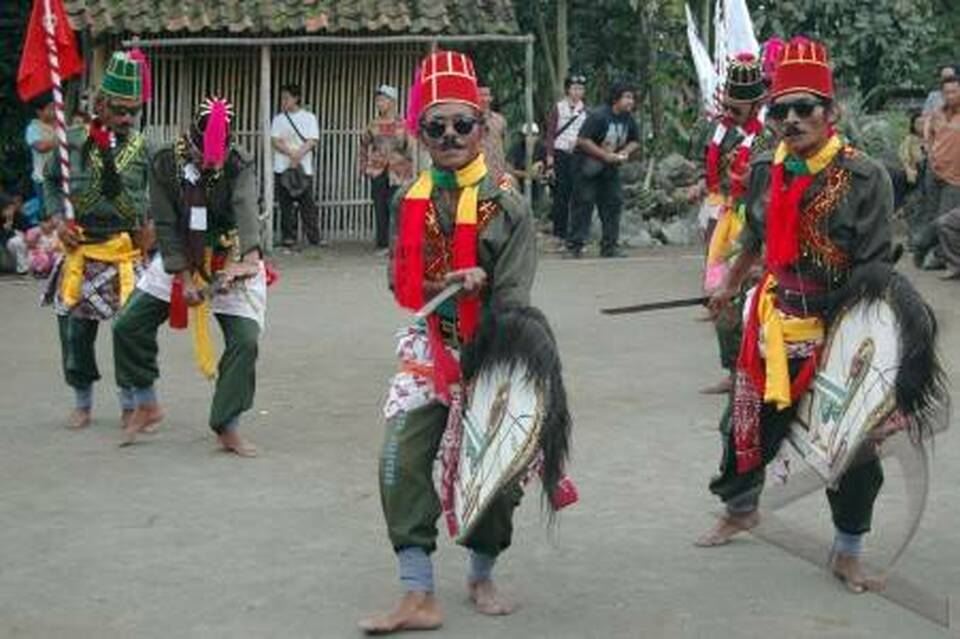 Jalantur, kesenian tradisional khas Magelang.