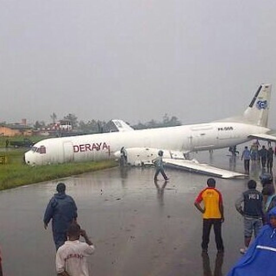 Pesawat Deraya Tergelincir di Wamena, Rabu (4/2).