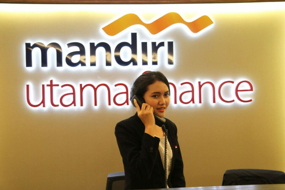 Mandiri Utama Finance Revisi Target