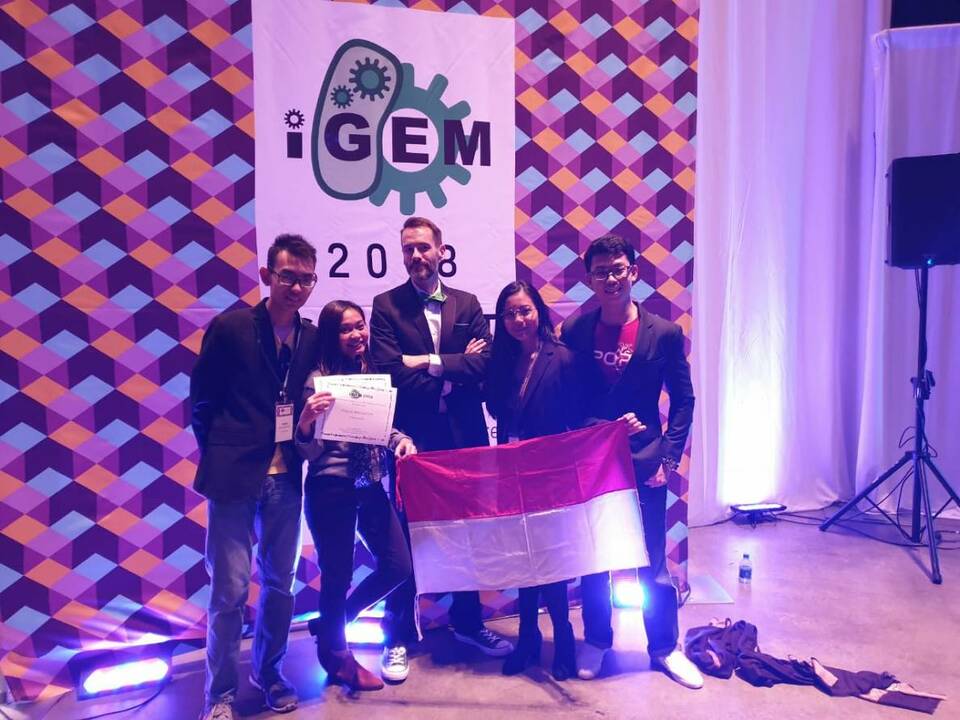 Tim mahasiswa Universitas Indonesia (UI) berhasil meraih medali emas  alam ajang 
