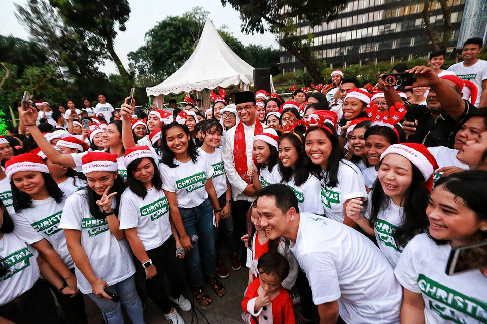 UPH Meriahkan Christmas Carol Jakarta