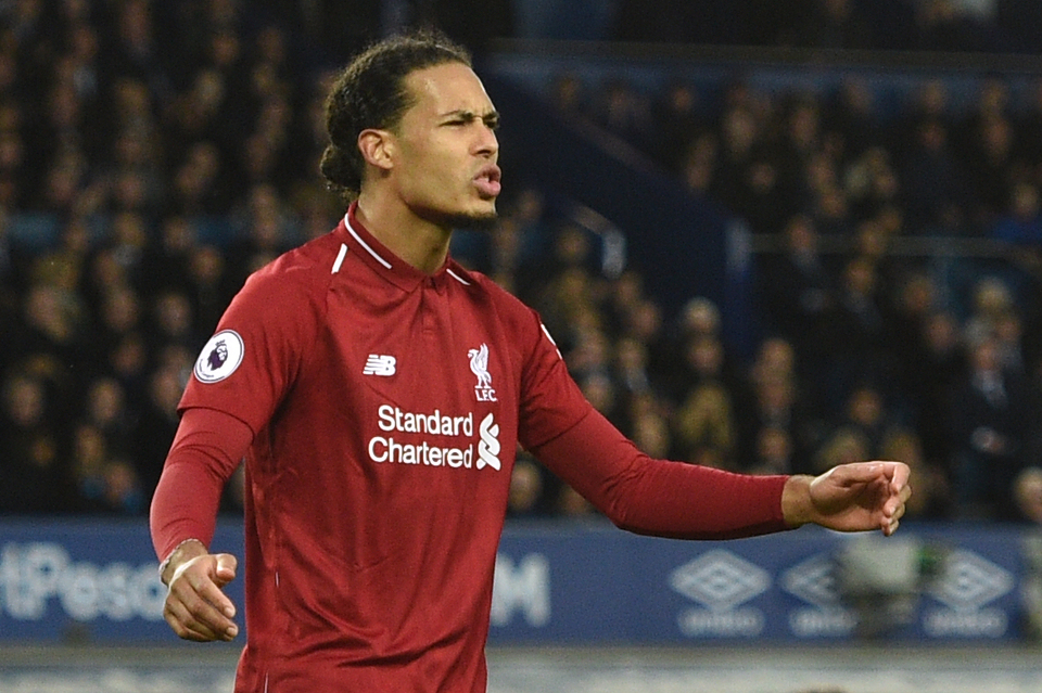 Virgil Van Dijk Absen Sebulan Karena Cedera Hamstring