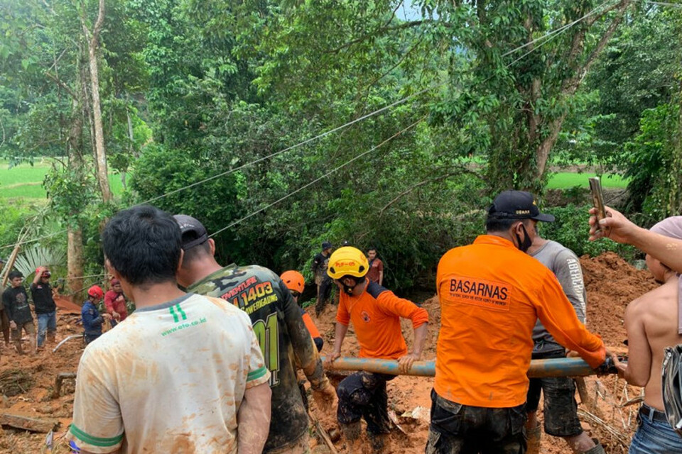 Banjir Dan Tanah Longsor Terjang Luwu Sulsel Tewas