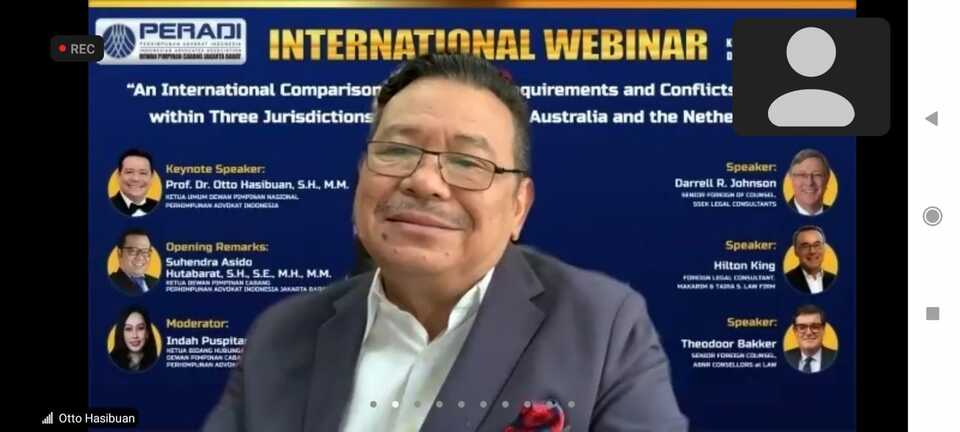 Ketua Umum Dewan Pimpinan Nasional (DPN) Peradi Otto Hasibuan saat berbicara dalam webinar internasional, Sabtu 20 Oktober 2021.