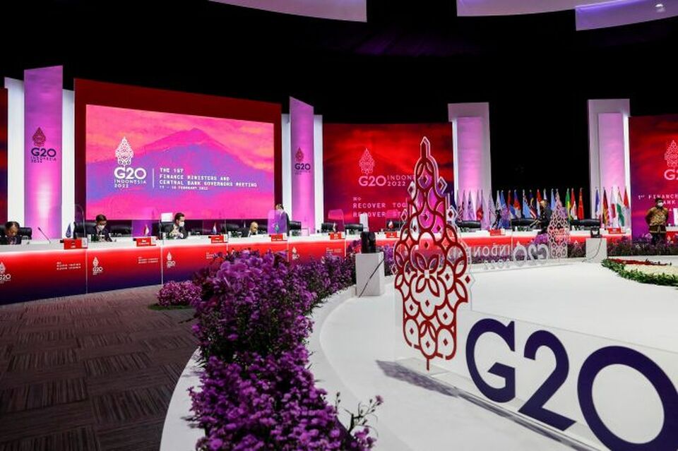 Kepala delegasi mempersiapkan pertemuan para menteri keuangan dan gubernur bank sentral G-20 di Jakarta pada 18 Februari 2022 