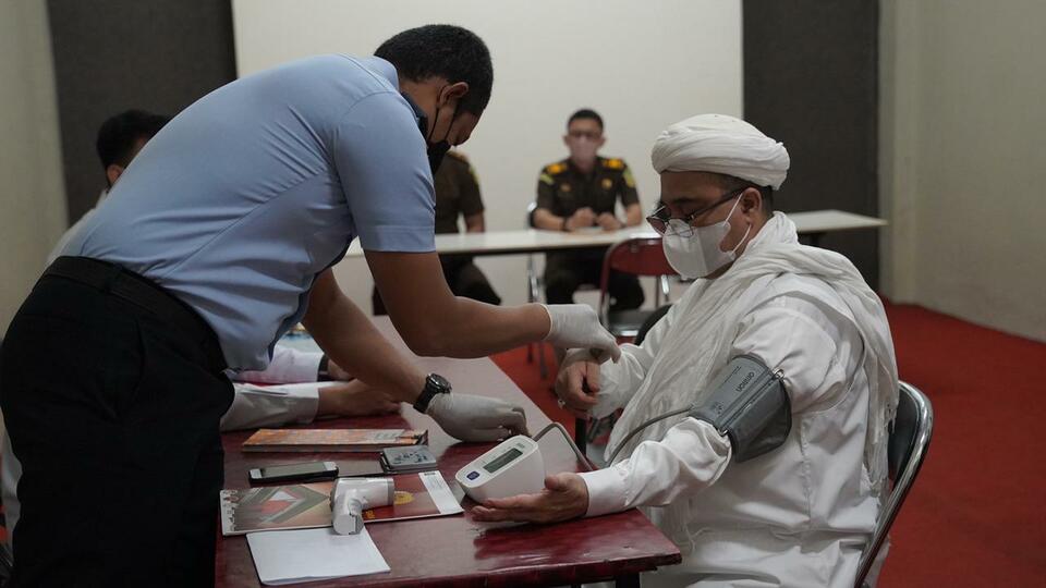 Habib Muhammad Rizieq Syihab menjalani pemeriksaan kesehatan sebelum bebas bersyarat hari ini, Rabu, 20 Juli 2022