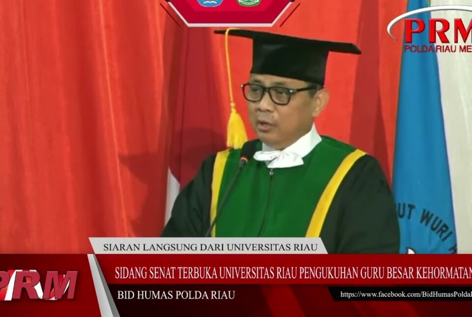 Wakapolri Komjen Pol Gatot Eddy Pramono dalam kesempatannya saat dikukuhkan sebagai guru besar Universitas Riau.
