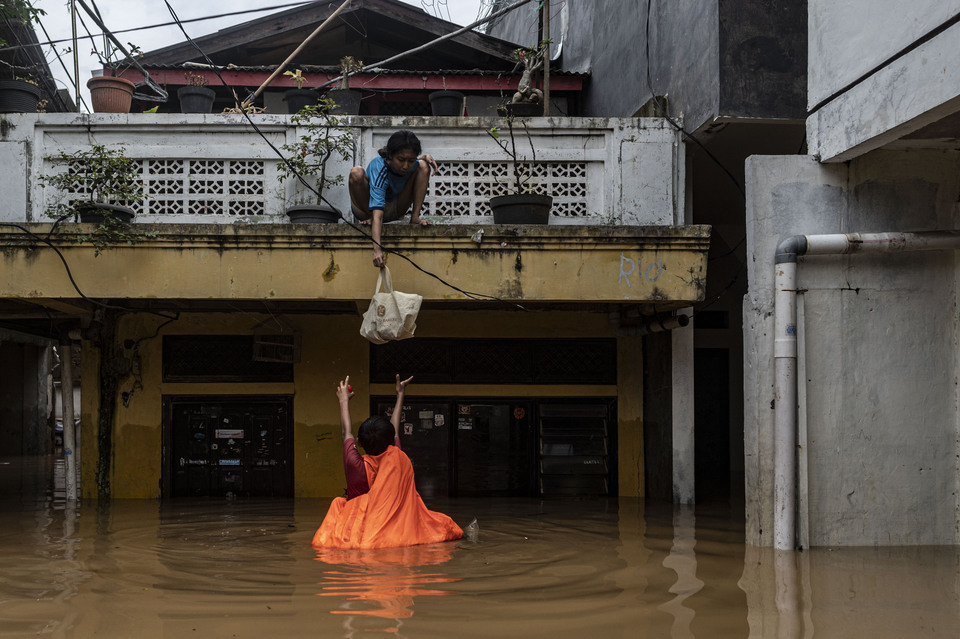 BPBD: Genangan Banjir Di 73 RT Di Jakarta Surut - Halaman 1