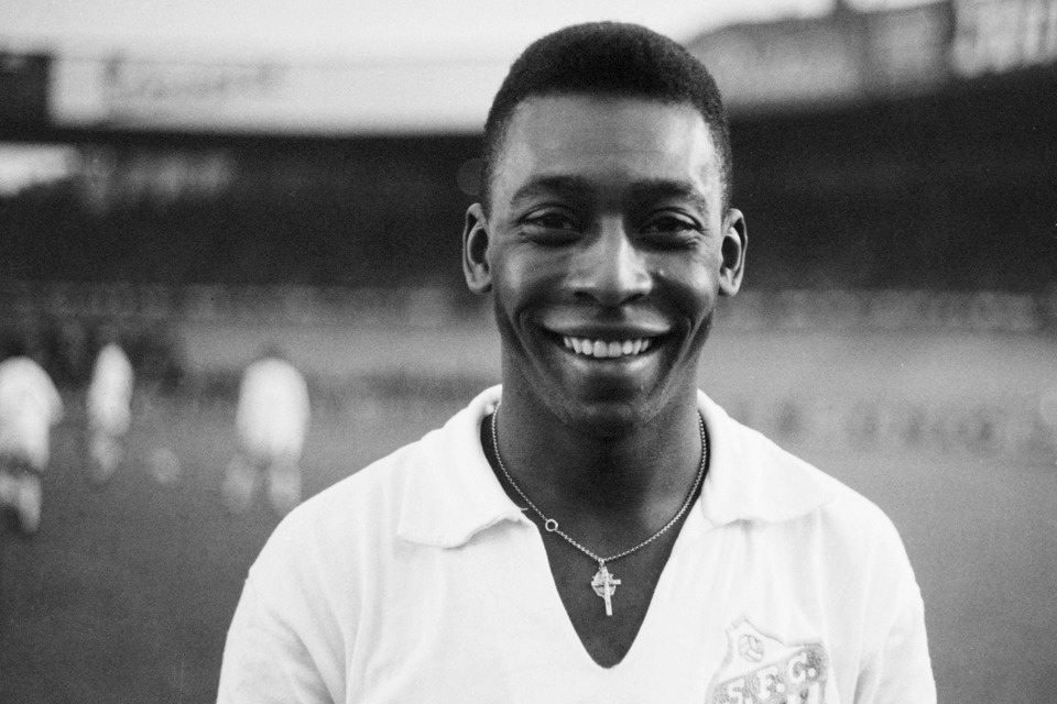 Pele saat masih membela Santos pada 13 Juni 1961.