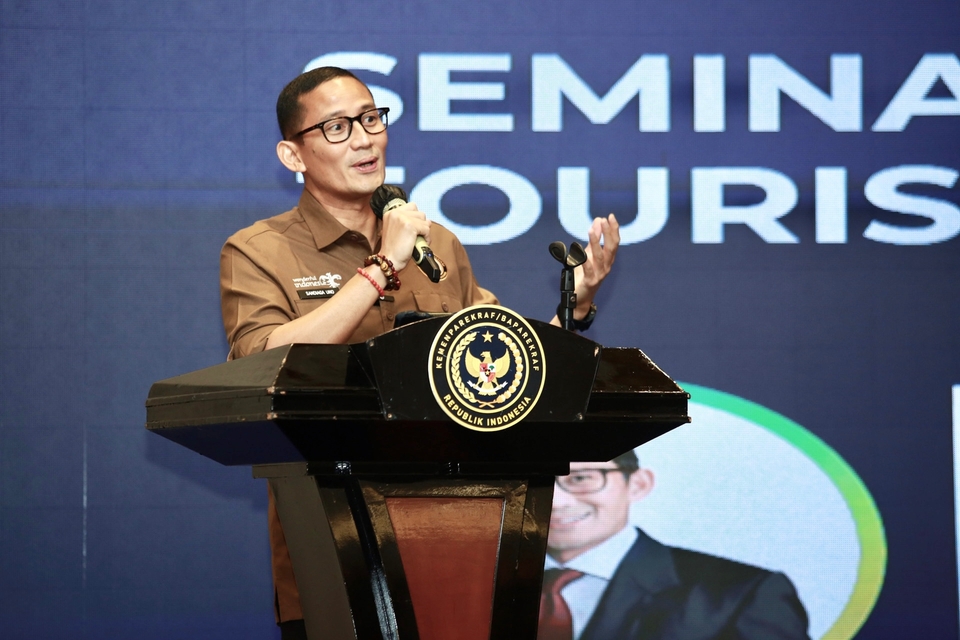 Menteri Pariwisata dan Ekonomi Kreatif (Menparekraf) Sandiaga Uno pada acara Indonesia Tourism Outlook 2023 yang digelar Kemenparekraf bersama Forwarparekraf dan HAM di Artotel Suites Mangkuluhur Jakarta, Rabu (18/1/2023). 
