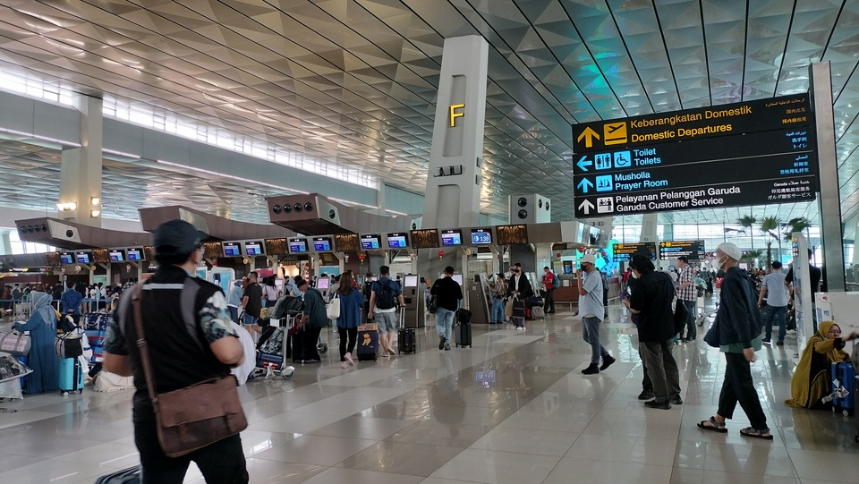 Bandara Soekarno-Hatta, Tangerang, Banten dipadati calon penumpang.