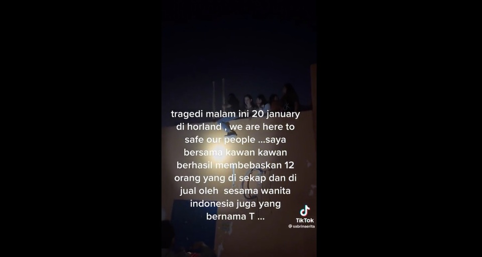Sebuah video yang menggambarkan detik-detik penyelamatan pekerja migran atan tenaga kerja Indonesia yang disekap di Horland, Uni Emirat Arab viral di sosial media, Minggu, 22 Januari 2023.