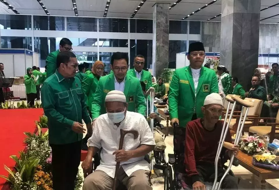 Pelaksana tugas (Plt) Ketua Umum PPP Muhammad Mardiono saat menghadiri Bazar UMKM di Kompleks Parlemen, Senayan, Jakarta, Rabu 25 Januari 2023.