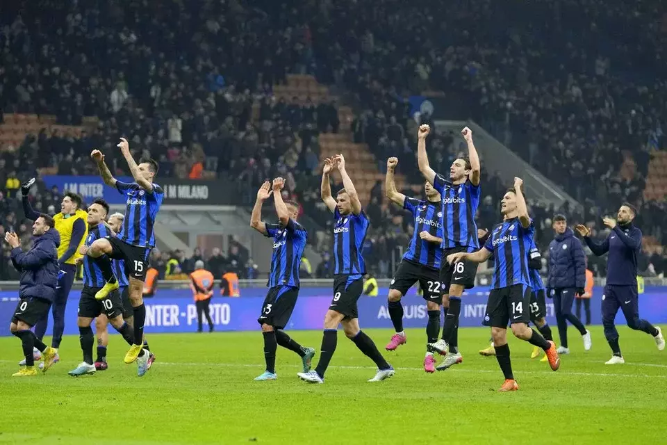 Selebrasi pemain Inter MIlan setelah mengalahkan Atalanta 1-0 di perempat final Coppa Italia di Giuseppe Meazza, Rabu, 1 Februari 2022.