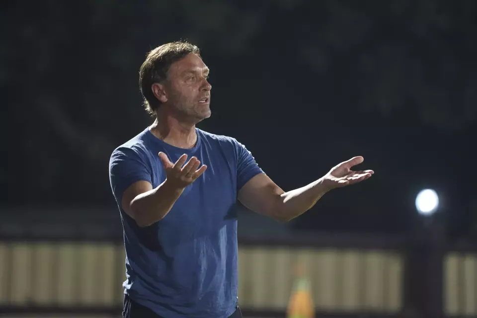 Pelatih Persija, Thomas Doll.