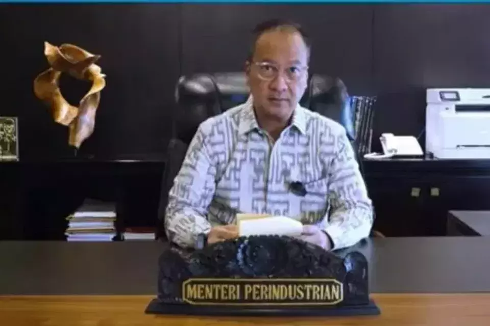 Menteri Perindustrian Agus Gumiwang Kartasasmita.