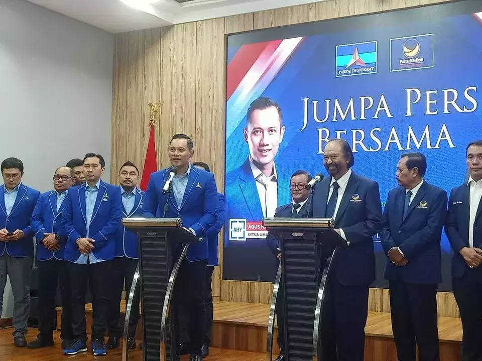 Ketum Partai Demokrat Agus Harimurti Yudhoyono (AHY) dan Ketum Nasdem Surya Paloh di Kantor DPP Partai Demokrat, Jalan Proklamasi, Menteng, Jakarta Pusat, Rabu (22/2/2023).