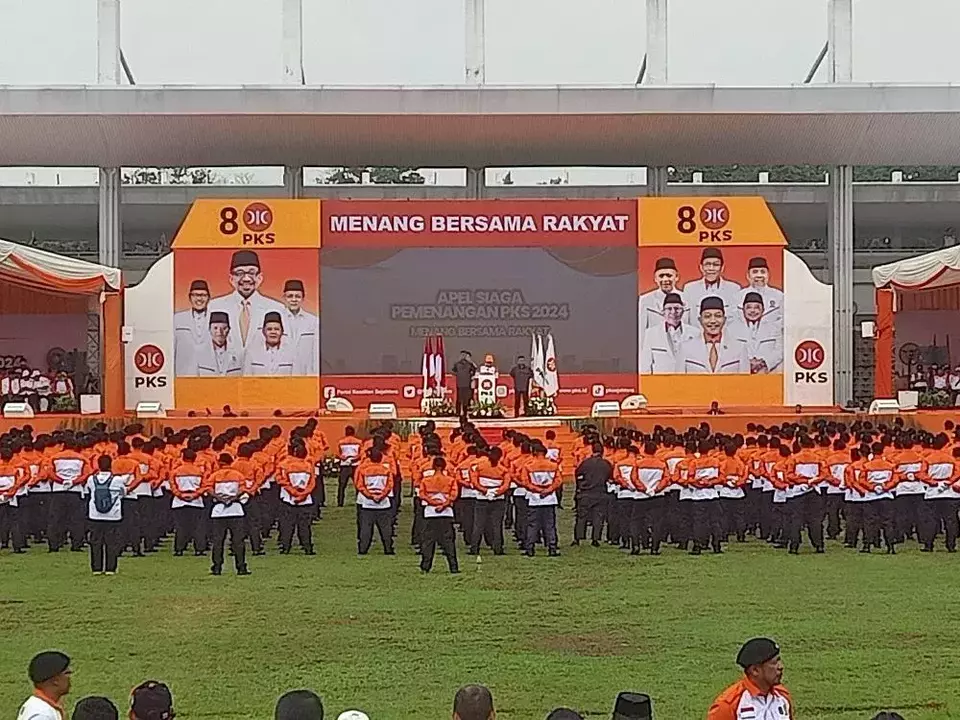 Ketua Majelis Syuro PKS Salim Segaf Al-Jufri saat memberikan pengarahan di acara Apel Siaga di Stadion Madya, Gelora Bung Karno, Senayan, Jakarta, Minggu (26/2/2023).
