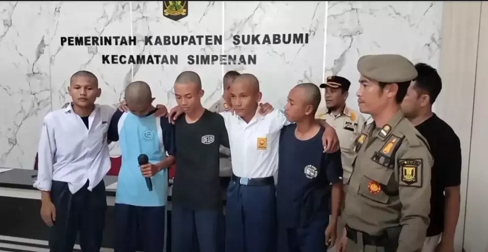 Lima pelajar SMP di Sukabumi ditangkap polisi karena tawuran, Senin 6 Maret 2023.