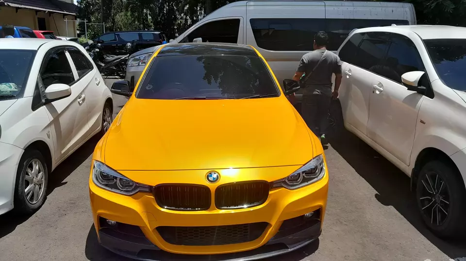 Mobil BMW M4 yang diduga milik crazy rich Wahyu Kenzo disita Polresta Malang, Kamis, 9 Maret 2023.