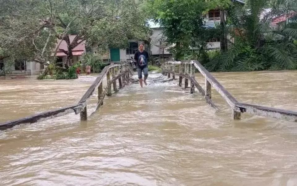 Banjir di Kabupaten Melawi, Kalimantan Barat.