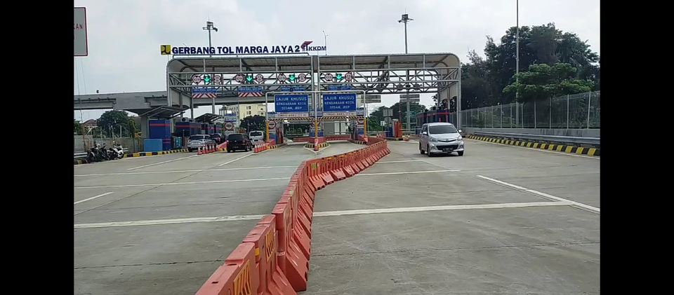 Uji coba jalan tol Becakayu (Bekasi-Cawang-Kampung Melayu) Seksi 2A dan 2A ruas Jakasampurna-Margajaya, Kota Bekasi, Jawa Barat, Jumat, 24 Maret 2023.