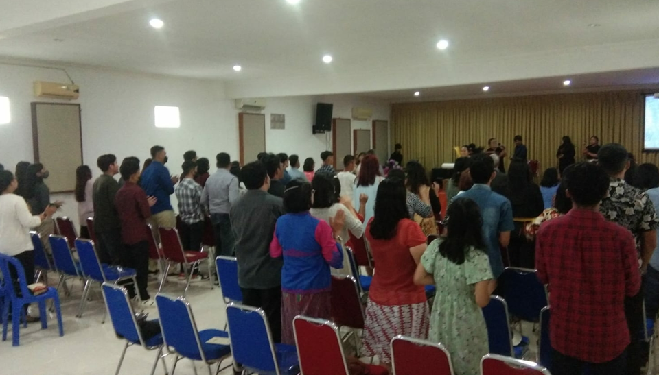 Pelaksanaan ibadah jemaat Gereja Kristen Kemah Daud (GKKD) Rajabasa Jaya, Bandar Lampung, Provinsi Lampung berlangsung normal dan kondusif pada Minggu, 26 Maret 2023.