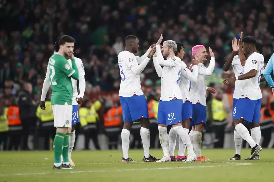 Selebrasi pemain Prancis setelah mengalahkan Republik Irlandia di Stadion Aviva, Selasa, 28 Maret 2023.
