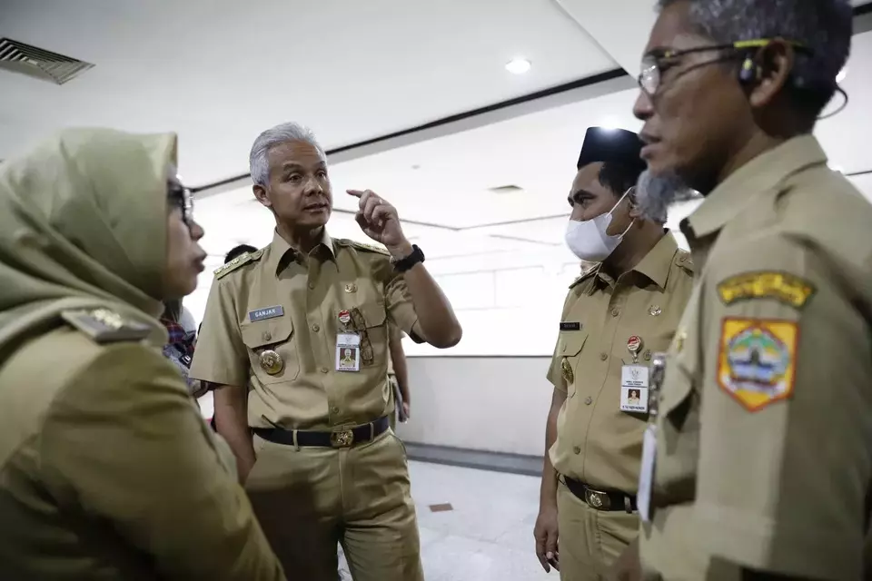 Gubernur Jawa Tengah, Ganjar Pranowo, gencar menggalakkan pemantauan komoditas kebutuhan pokok, serta menggelar operasi pasar di beberapa kabupaten dan kota guna mencegah kenaikan inflasi daerah.