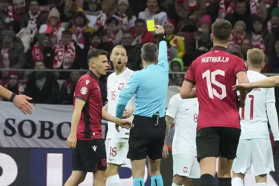 Pertandingan Polandia melawan Albania dalam kualifikasi Euro 2024.