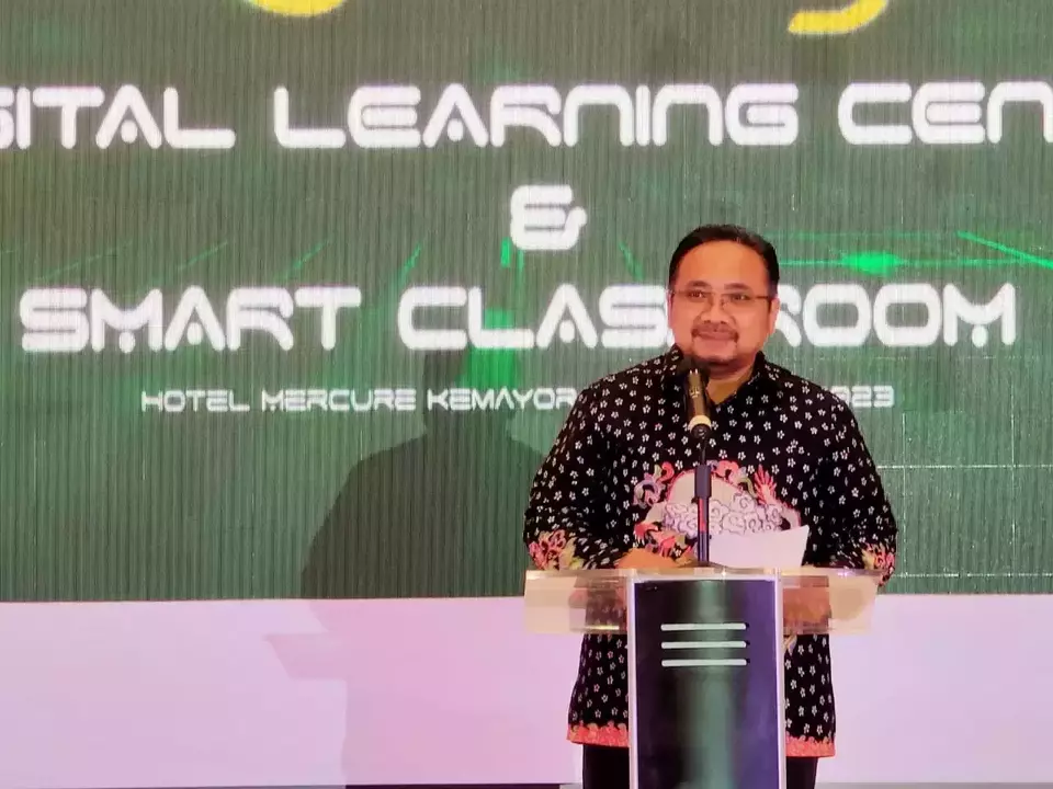 Menteri Agama Yaqut Cholil Qoumas meluncurkan Digital Learning Center dan Smart Classroom di Jakarta, Selasa, 28 Maret 2023.