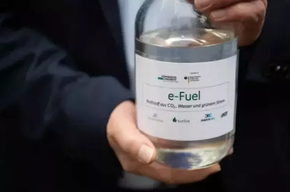 Ilustrasi E-Fuel