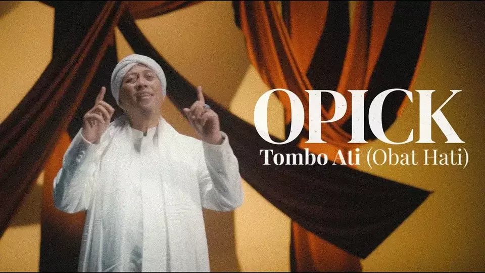 Lagu Tombo Ati merupakan syair ciptaan Sunan Bonang dan kemudian dipopulerkan oleh Opick.