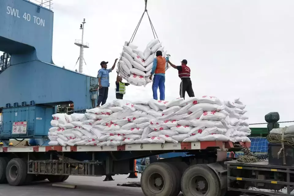 Impor gula kristal putih (GKP) untuk memenuhi kebutuhan stok gula pada Ramadan dan Lebaran telah tiba di di Pelabuhan Peti Kemas Tanjung Priok, Jakarta, Sabtu, 1 April 2023.