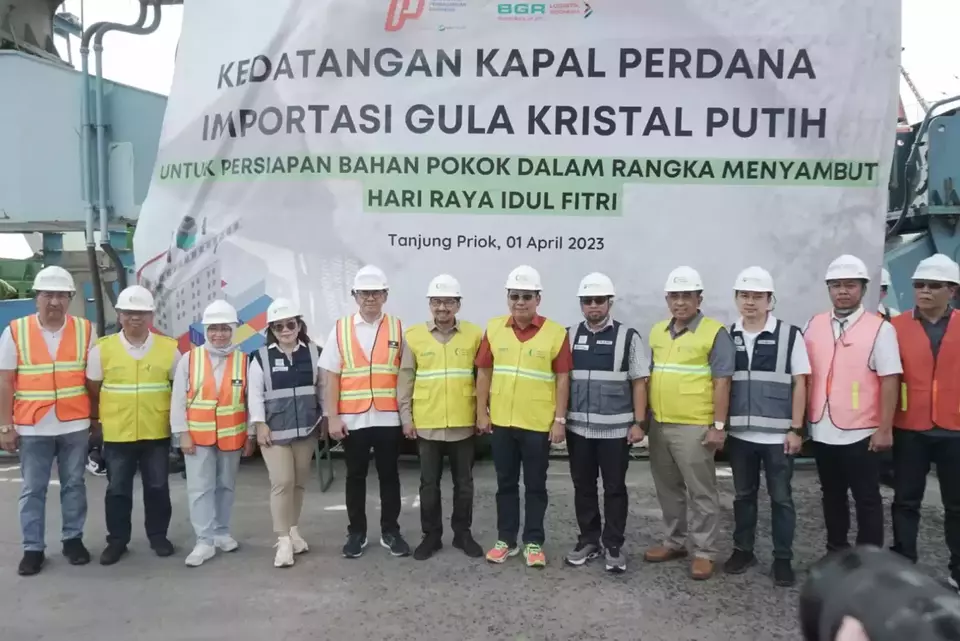 Seremonial impor gula kristal putih (GKP) untuk memenuhi kebutuhan stok gula pada Ramadan dan Lebaran telah tiba di Indonesia, Sabtu, 1 April 2023. 